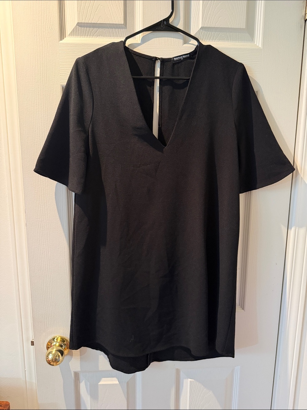 Forever 21 Black V-Neck Short Sleeve Tunic
